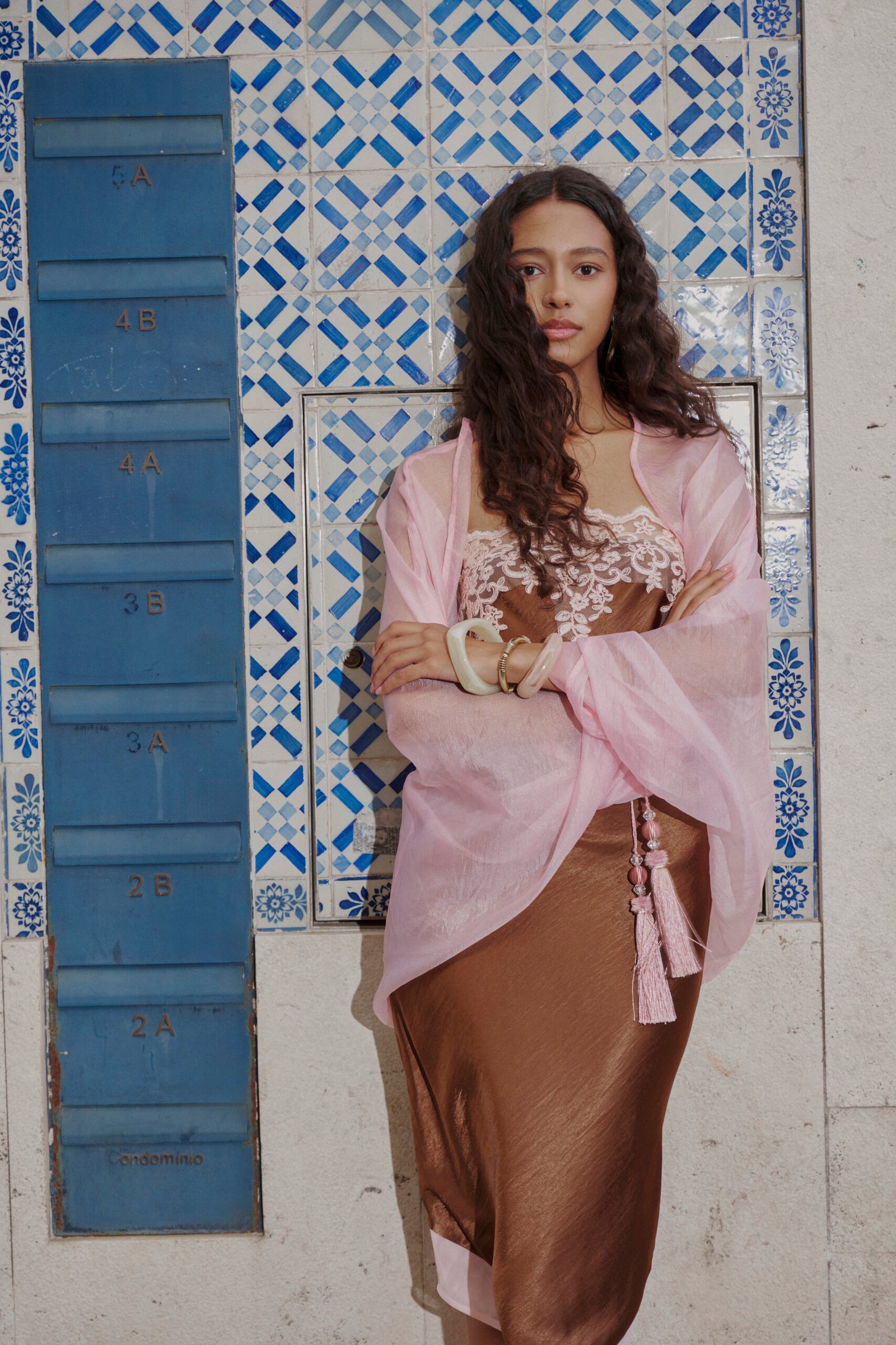Aimilia Shawl - Pink (PRE-ORDER 10-15 DAYS)